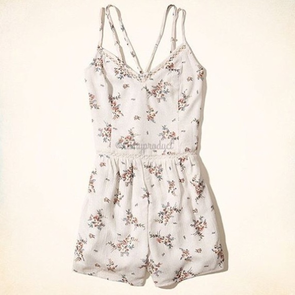 FLORAL ROMPER WITH CRISSCROSS DETAILS - Picture 3 of 6